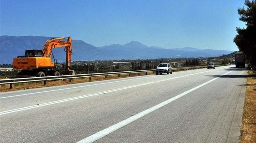 Κώστας Καραμανλής: Kίνδυνος να τιναχτεί στον αέρα το έργο της Πατρών-Πύργου